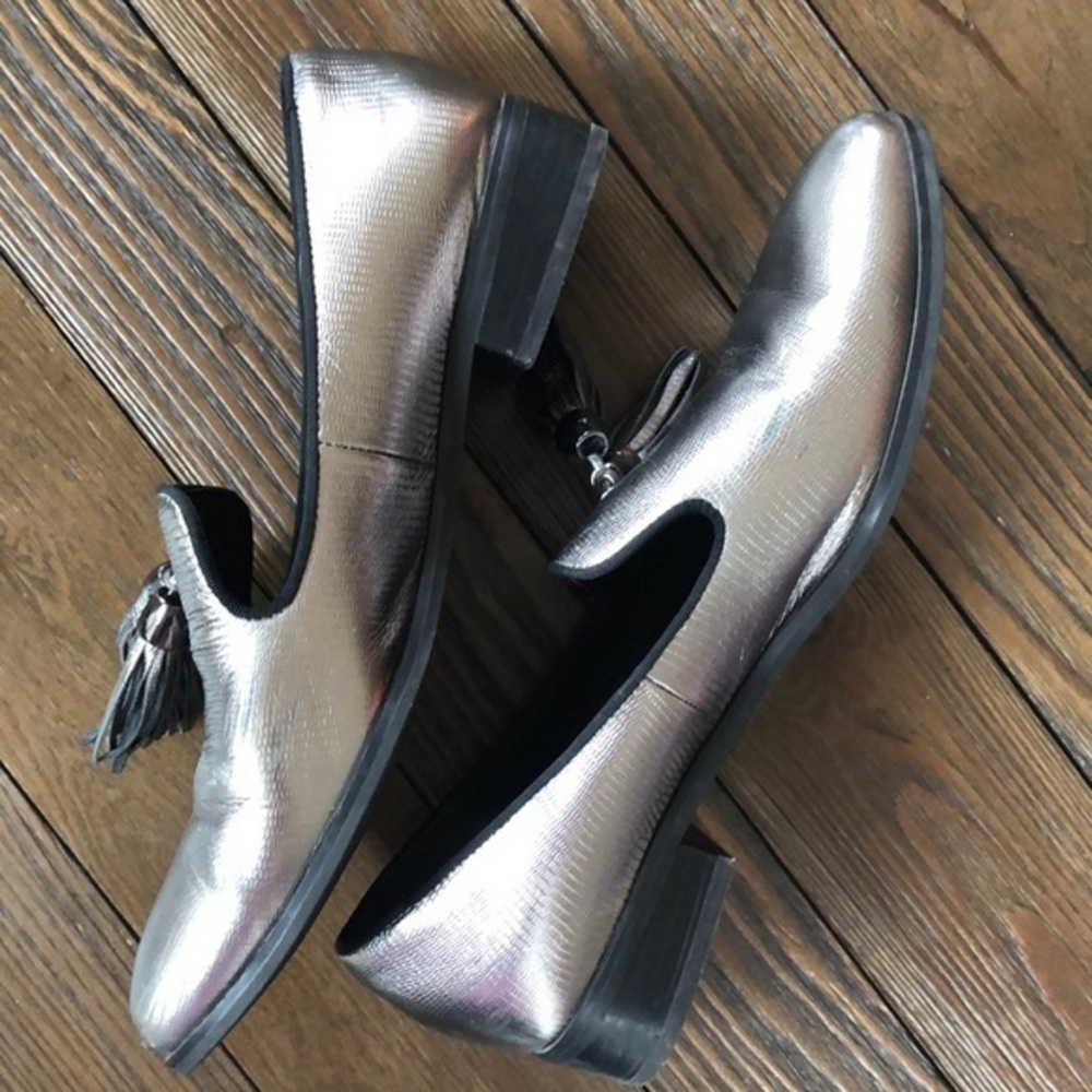Bevivo Silver/black tasseled women’s slide loafers - Picture 2 of 8
